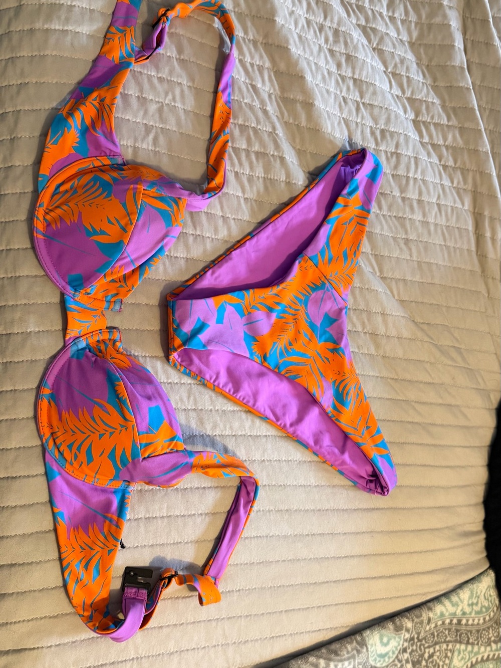 Women's Vetchy Laguna Tropical Set in Size M - Picture 3 of 4
